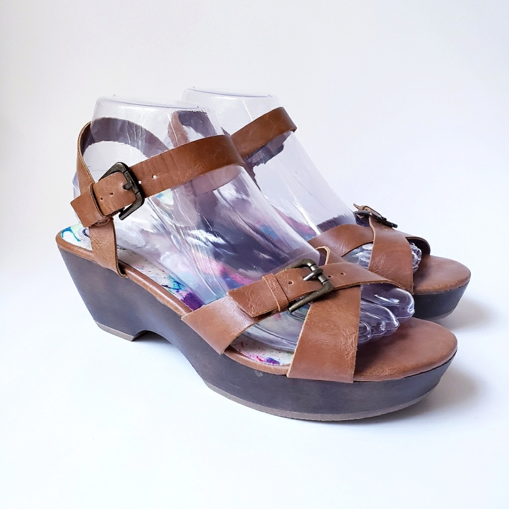 Stevies Tan Chunky Heel Sandals